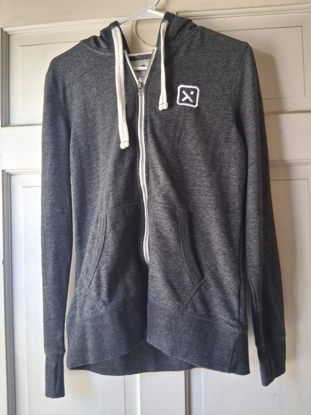 Roots73 Women's Charcoal Gray Size M Full-Zip Hoodie Sweatshirt with Thumbholes